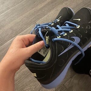 Nike Black and Periwinkle Blue Athletic Sneakers